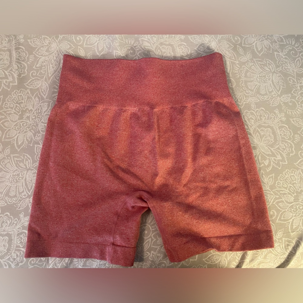 Pink high waisted Amazon work out biker shorts new condition size medium